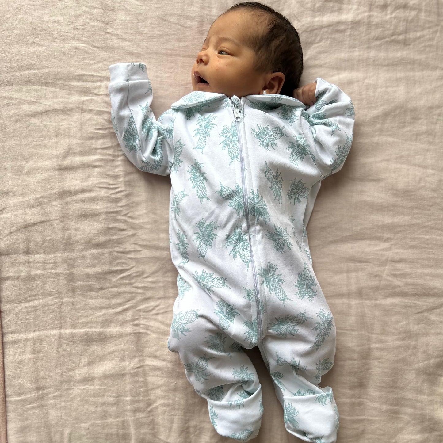 Enterito largo bebé niña piñas