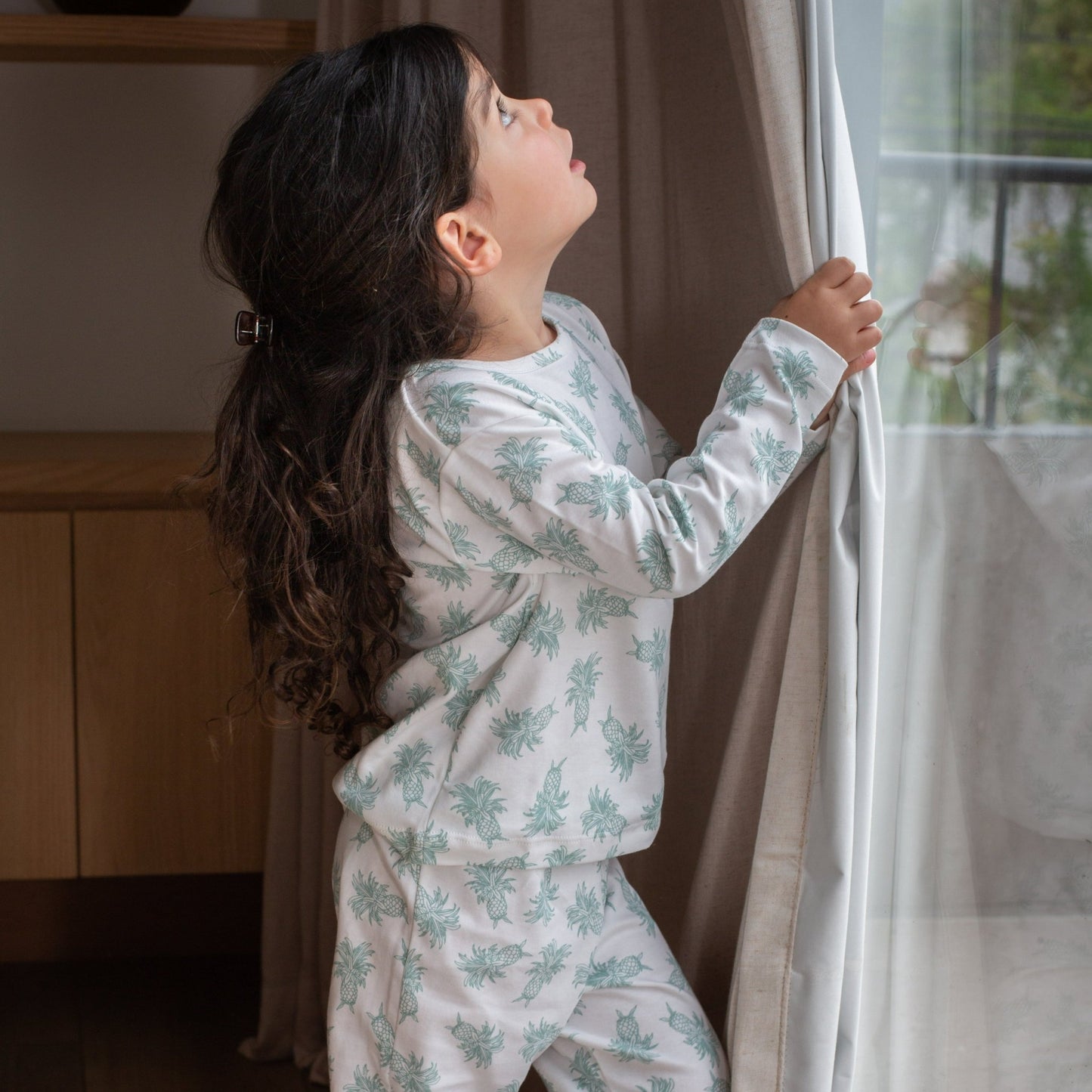 Pijama largo piñas niña - SimplyB