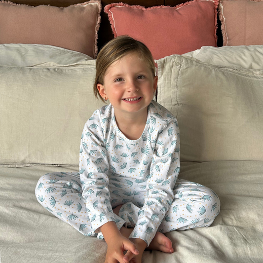 PREVENTA  Pijama largo botánico niña