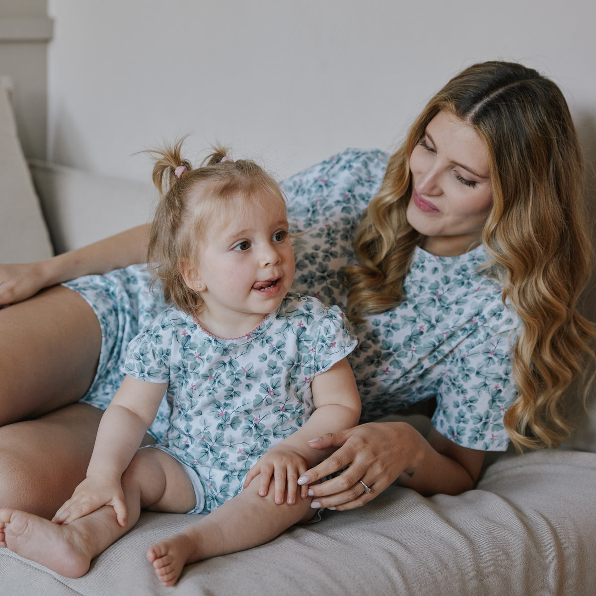 Pijama Mujer corto cuello polo acuarela