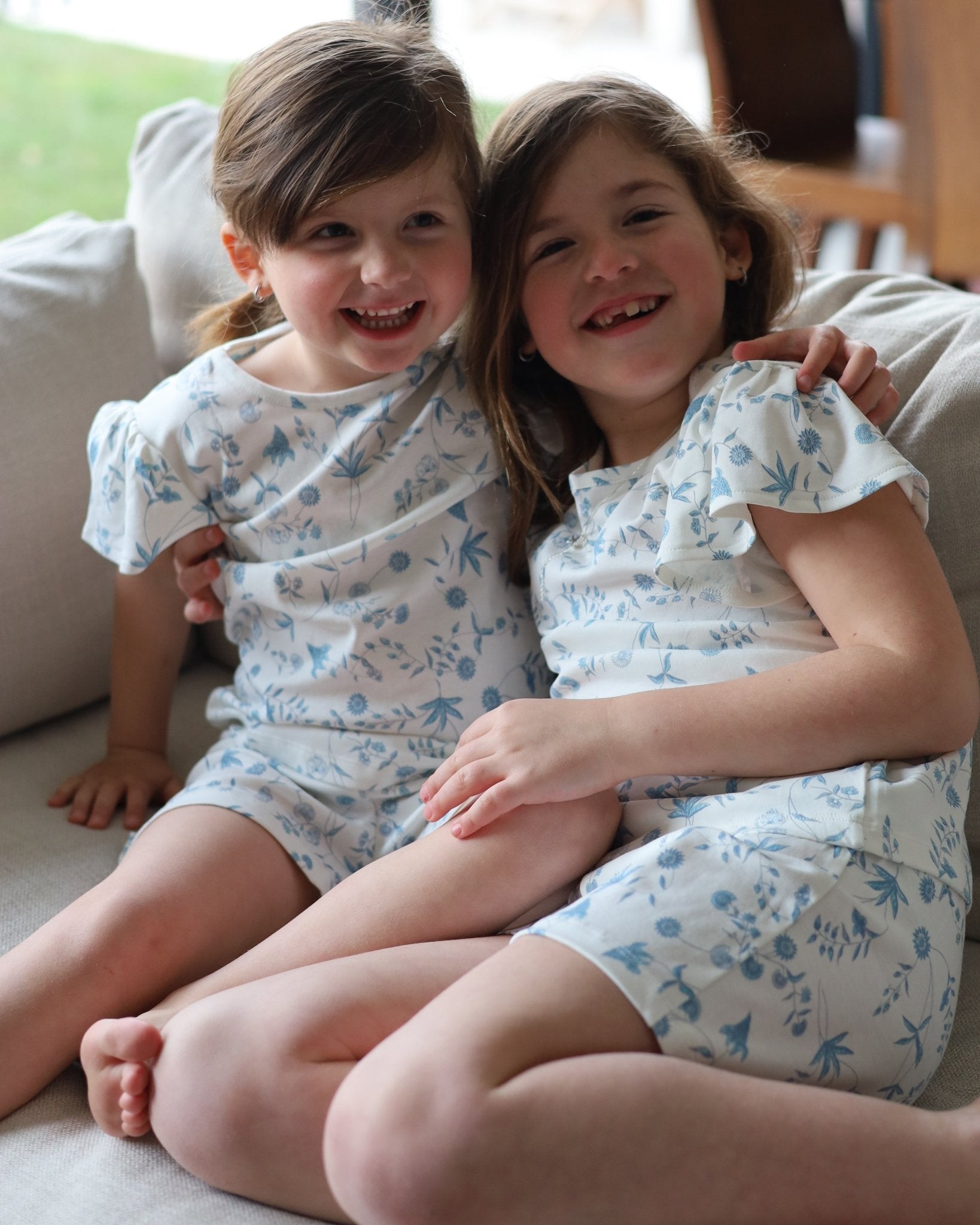 Pijama corto enredaderas celeste niña - SimplyB