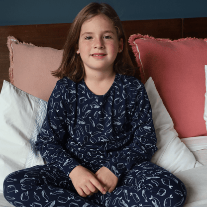 Pijama largo ballenas niña - SimplyB